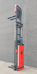 AGV pallet mover