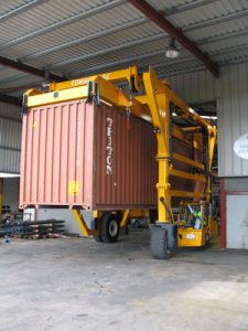 Straddle Carrier Combilift