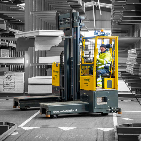bois multidirectionel Combilift MR4 chariot latéral