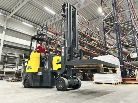 Aisle-Master Aisle-Master smalle gang heftruck