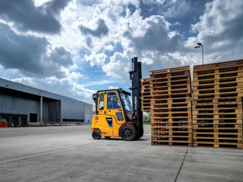Hyundai BE-X déplacer du bois chariot élévateur à fourche manutention