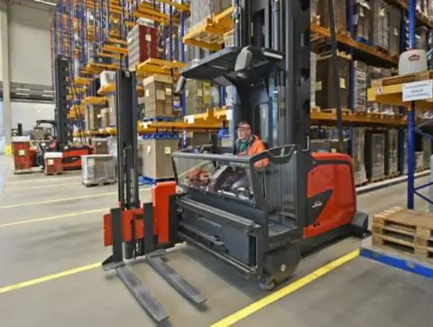 Vna Order Picking Retail 4270mondi 1 E1629722319645 1568x882x199x0x1170x882x1637281112 Vna Order Picking Retail 4270mondi 1 E1629722319645 1568x882x199x0x1170x882x1637281112